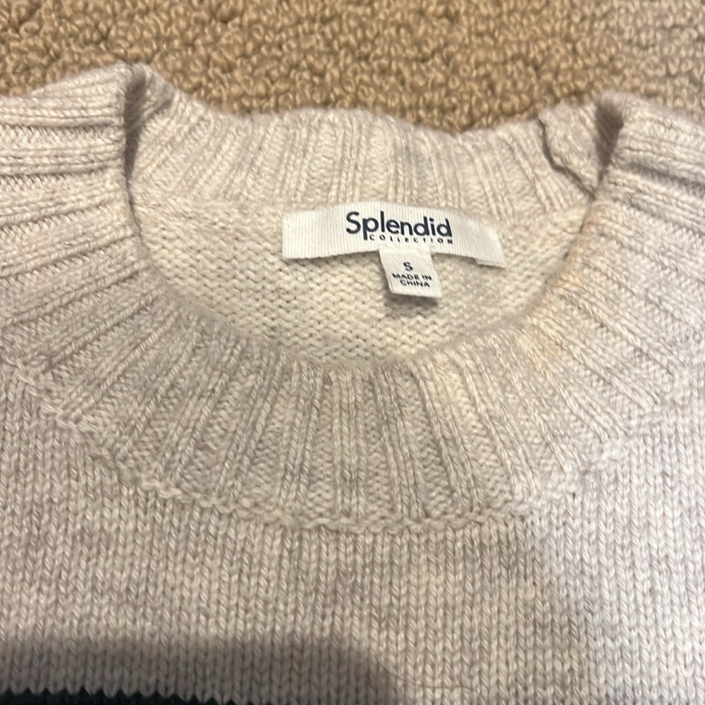 Splendid Sweater - Picture 3 of 6